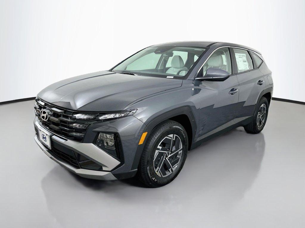 New 2026 Hyundai TUCSON Hybrid SE