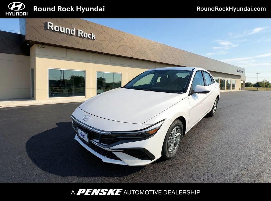 New 2026 Hyundai ELANTRA SE