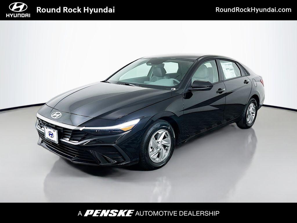 New 2026 Hyundai ELANTRA SE