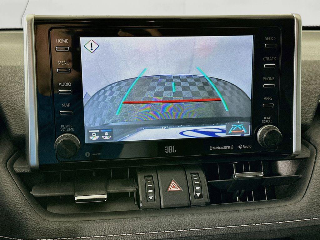 2020 Toyota RAV4 HYBRID LIMITED — фото 13