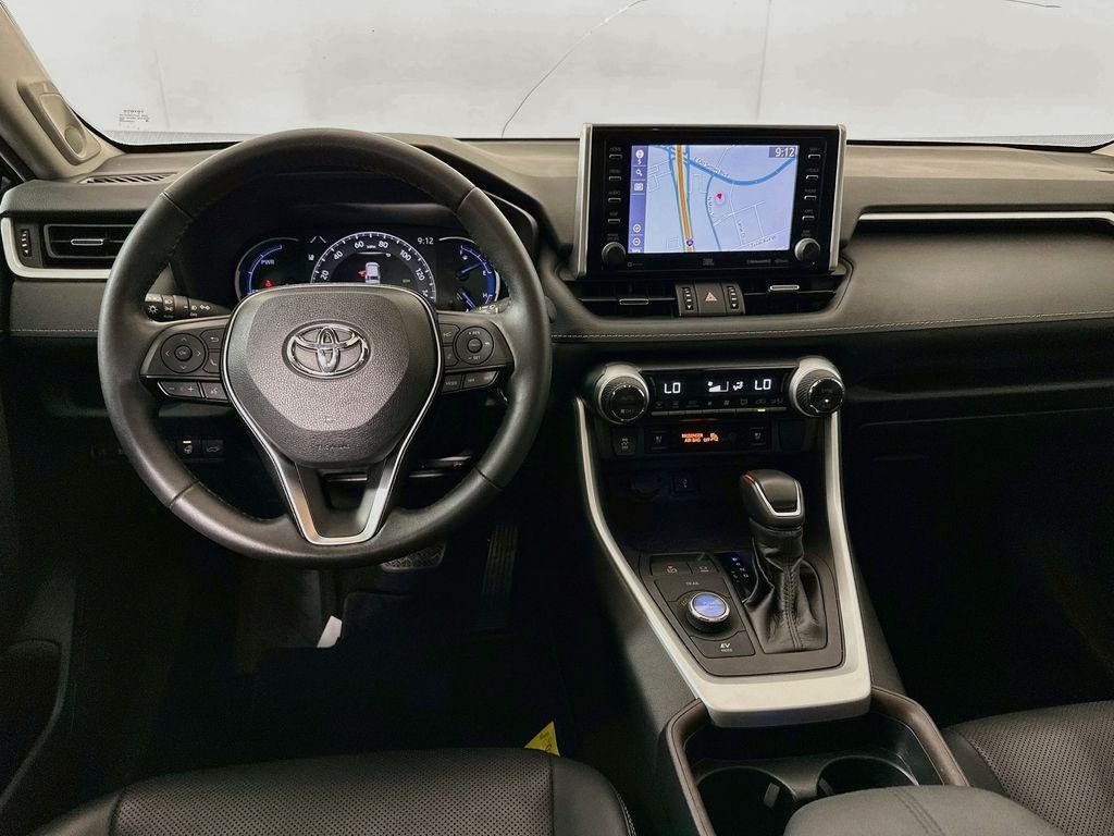 2020 Toyota RAV4 HYBRID LIMITED — фото 22