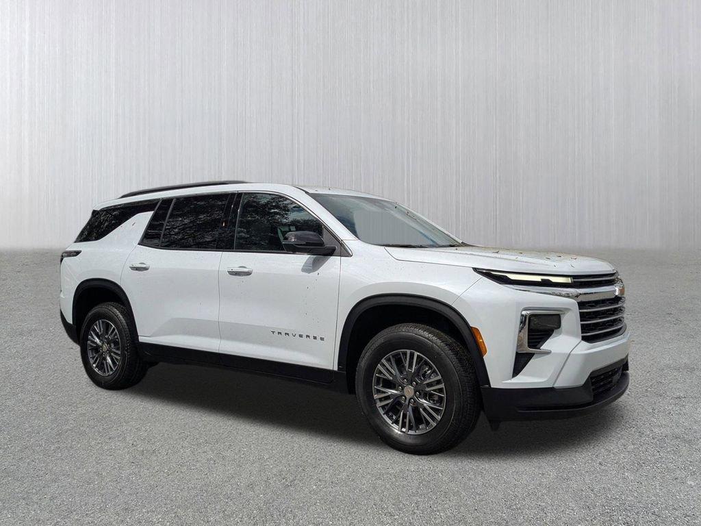 New 2026 Chevrolet Traverse LT