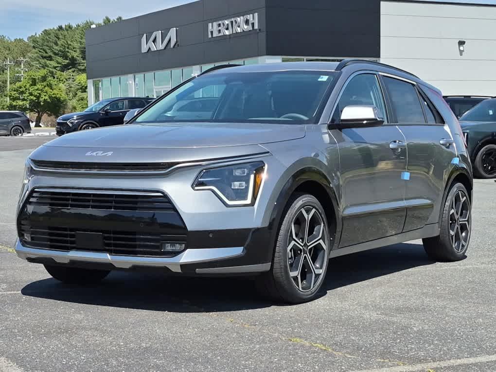 New 2026 Kia Niro SX Touring