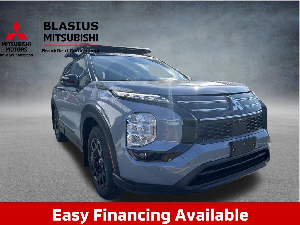 New 2025 Mitsubishi Outlander Trail Edition