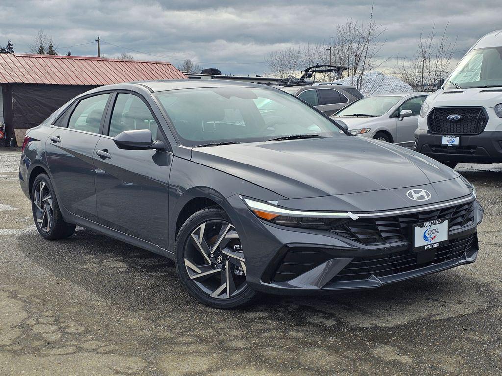New 2025 Hyundai ELANTRA SEL