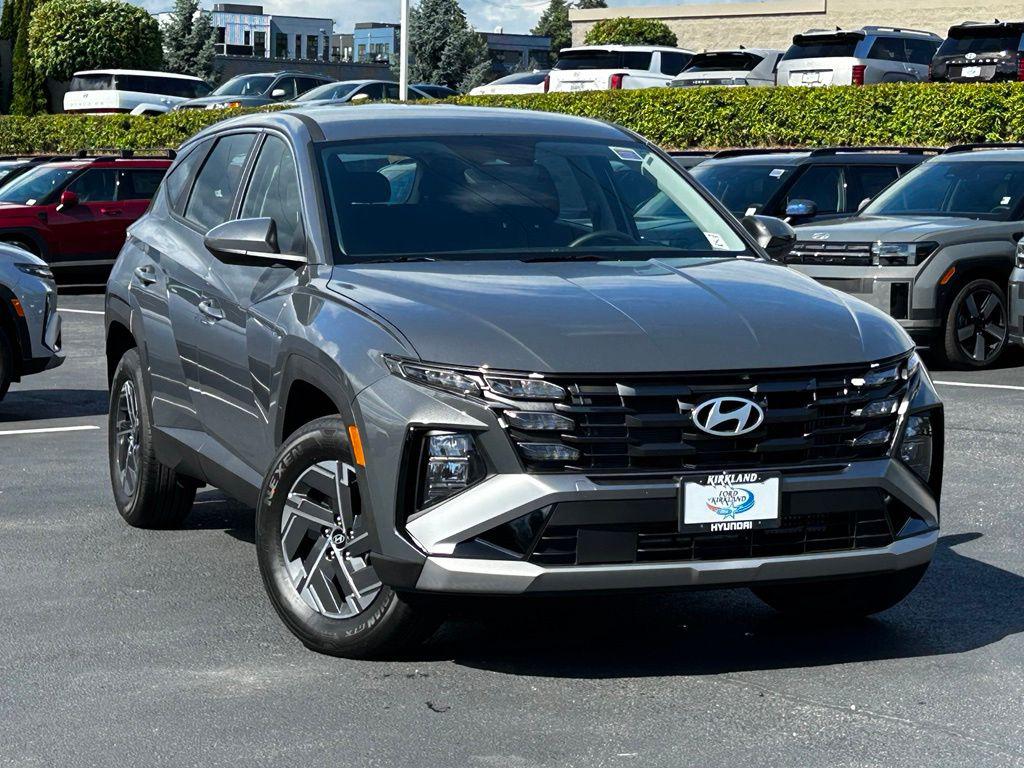 New 2026 Hyundai TUCSON Hybrid Blue SE