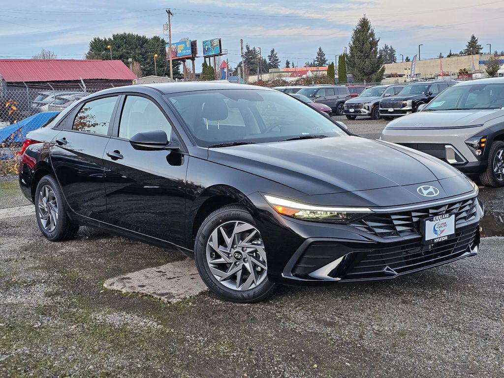 New 2026 Hyundai ELANTRA HEV Blue