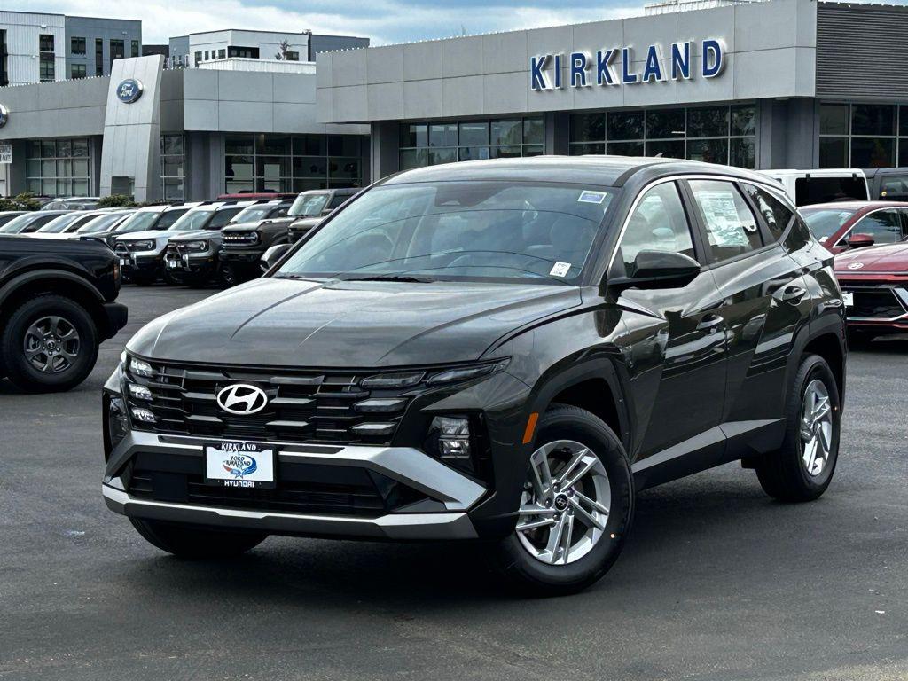 New 2026 Hyundai TUCSON SE