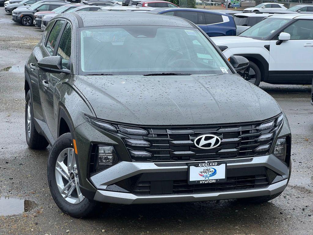 New 2026 Hyundai TUCSON SE