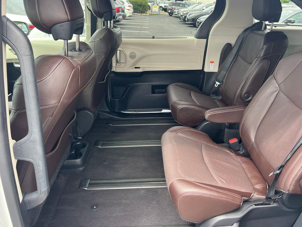 2021 Toyota SIENNA PLATINUM 7 PASSENGER 照片 14