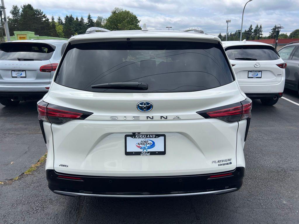 2021 Toyota SIENNA PLATINUM 7 PASSENGER — фото 7
