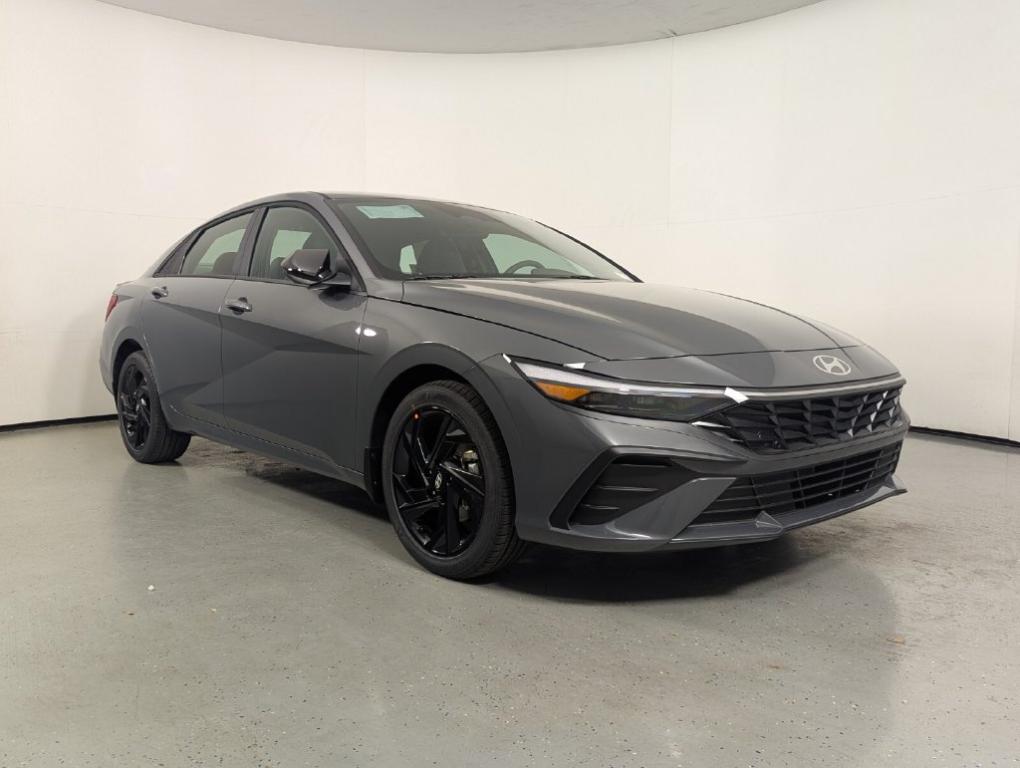 New 2026 Hyundai ELANTRA SEL Sport