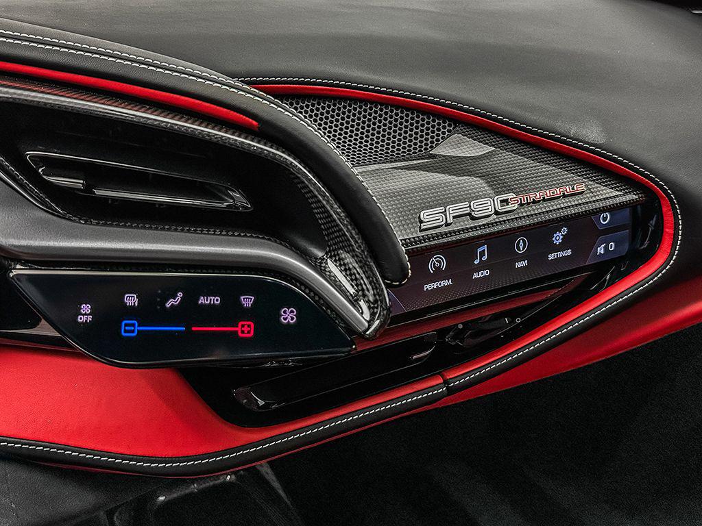 2023 Ferrari SF90 STRADALE BASE — миниатюра 19