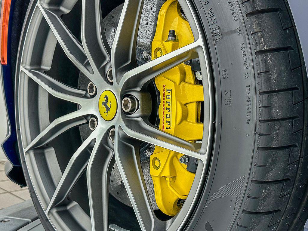 صورة مصغرة 32 لـ 2022 Ferrari 812 GTS BASE