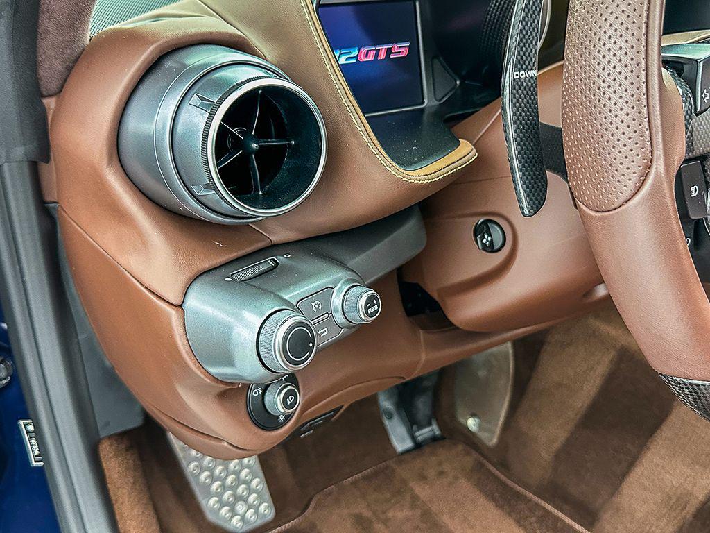صورة 12 لـ 2022 Ferrari 812 GTS BASE