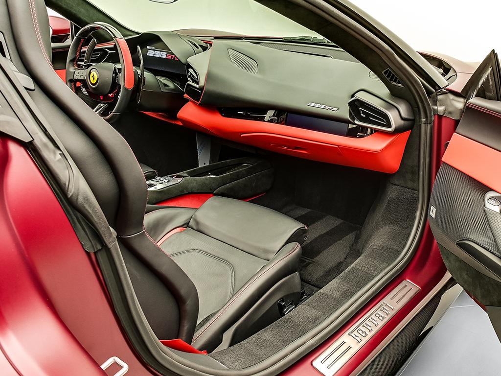 صورة مصغرة 19 لـ 2025 Ferrari 296 GTS