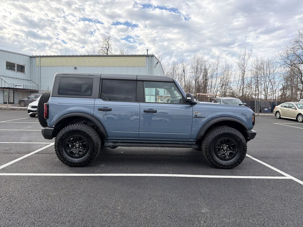 FORD BRONCO - 4