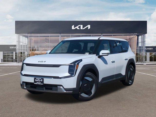 New 2026 Kia EV9 Light Long Range