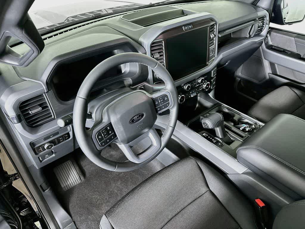 صورة 2 لـ 2026 FORD F-150 XLT