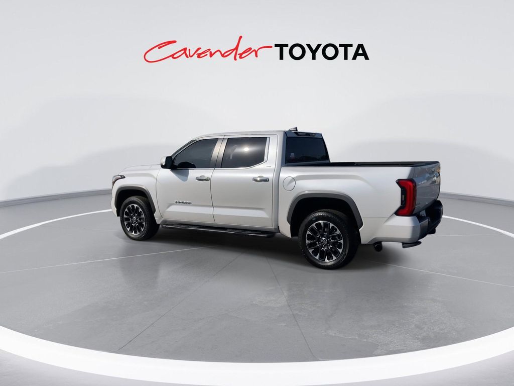 TOYOTA TUNDRA - 6