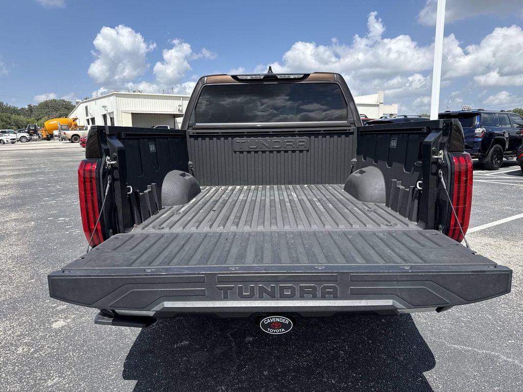 2023 Toyota TUNDRA LIMITED 缩略图 21