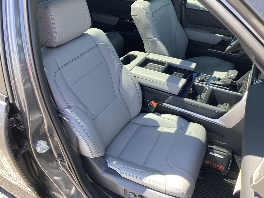 صورة مصغرة 28 لـ 2026 Toyota TUNDRA HYBRID LIMITED