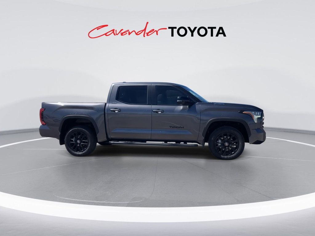 2026 Toyota TUNDRA HYBRID LIMITED — фото 9