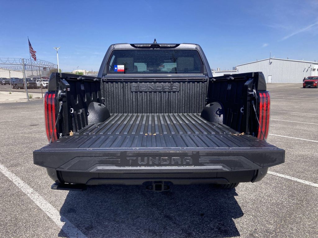 صورة مصغرة 21 لـ 2026 Toyota TUNDRA HYBRID LIMITED