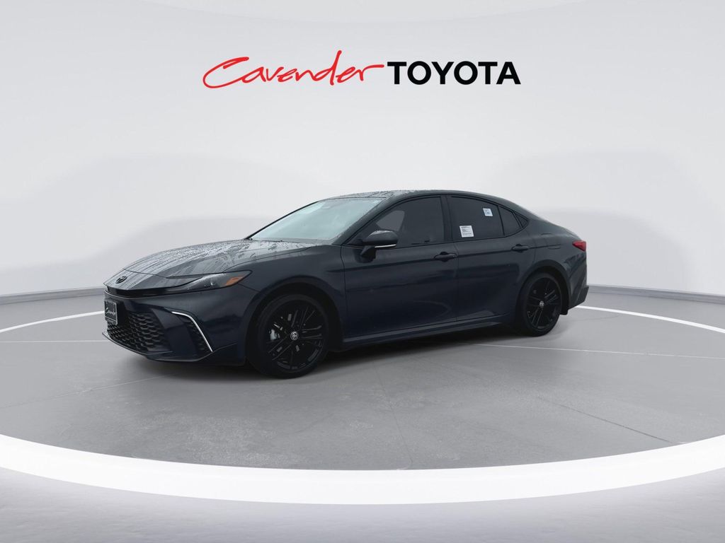 TOYOTA CAMRY - 4