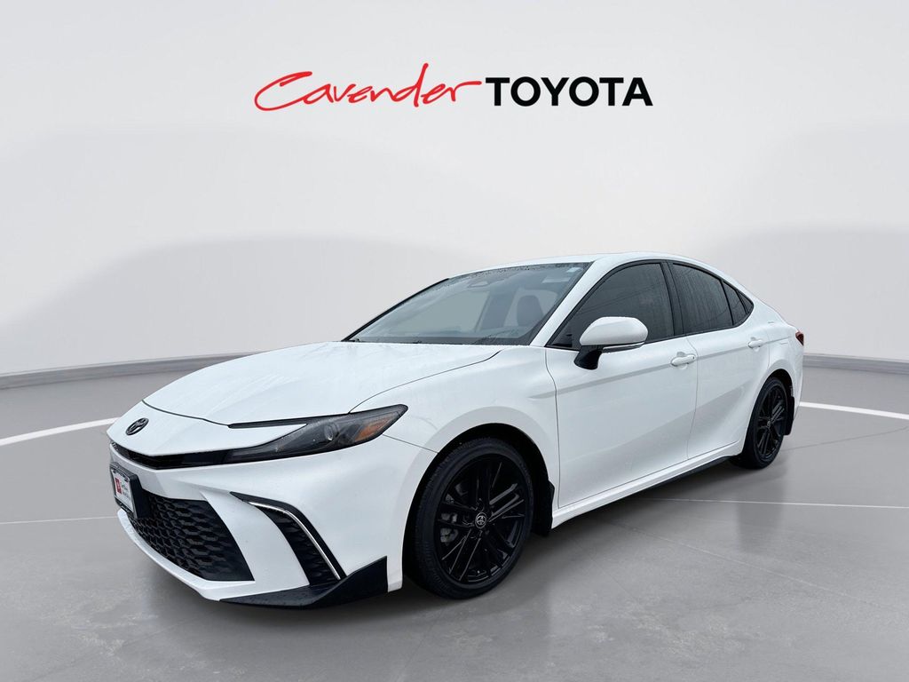 TOYOTA CAMRY - 1