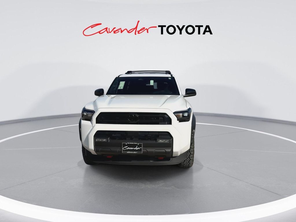 2026 Toyota 4RUNNER SR5 — фото 3