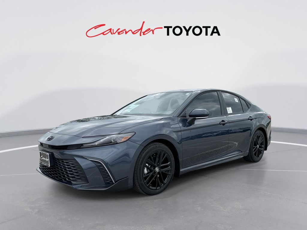 TOYOTA CAMRY - 1