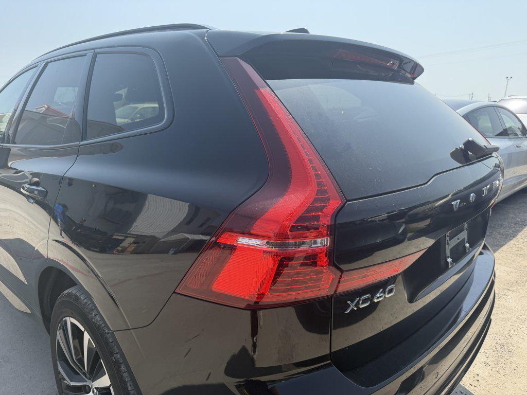 صورة مصغرة 30 لـ 2025 Volvo XC60 B5 PLUS