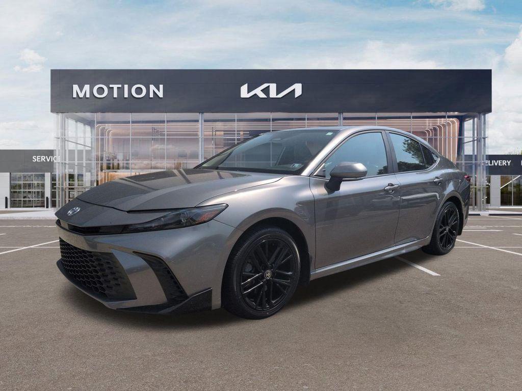 2025 Toyota CAMRY SE 照片 1