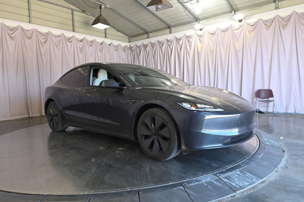 TESLA MODEL 3 LONG RANGE - 10