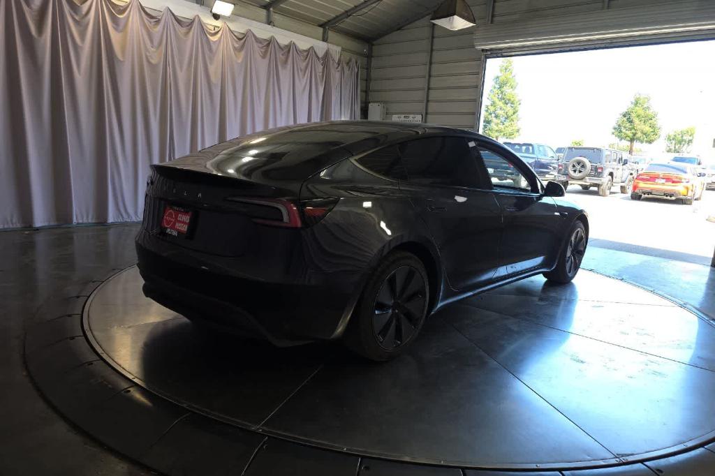 TESLA MODEL 3 LONG RANGE - 3