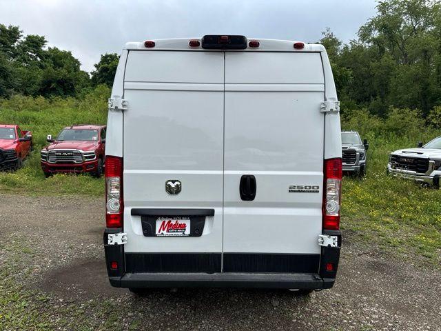 2026 RAM PROMASTER 2500 HIGH ROOF — фото 5