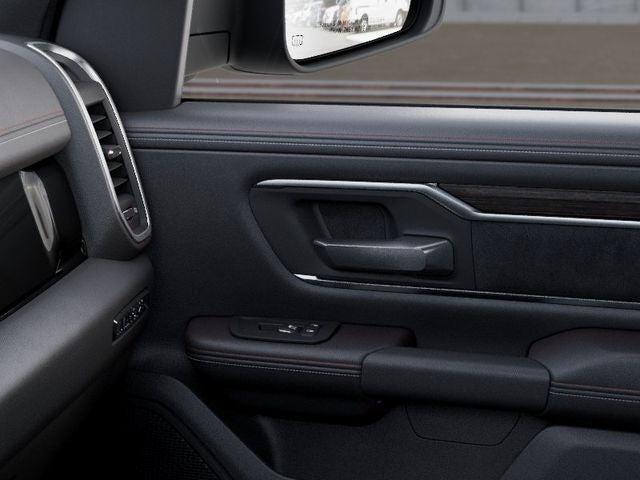 صورة مصغرة 26 لـ 2026 RAM 1500 LARAMIE