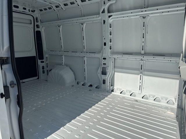 2026 RAM PROMASTER 2500 HIGH ROOF — миниатюра 23