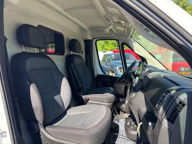 2026 RAM PROMASTER 2500 HIGH ROOF — миниатюра 28