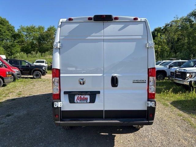 صورة 6 لـ 2026 RAM PROMASTER 2500 HIGH ROOF