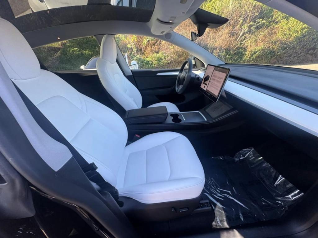 صورة مصغرة 15 لـ 2024 Tesla MODEL Y LONG RANGE