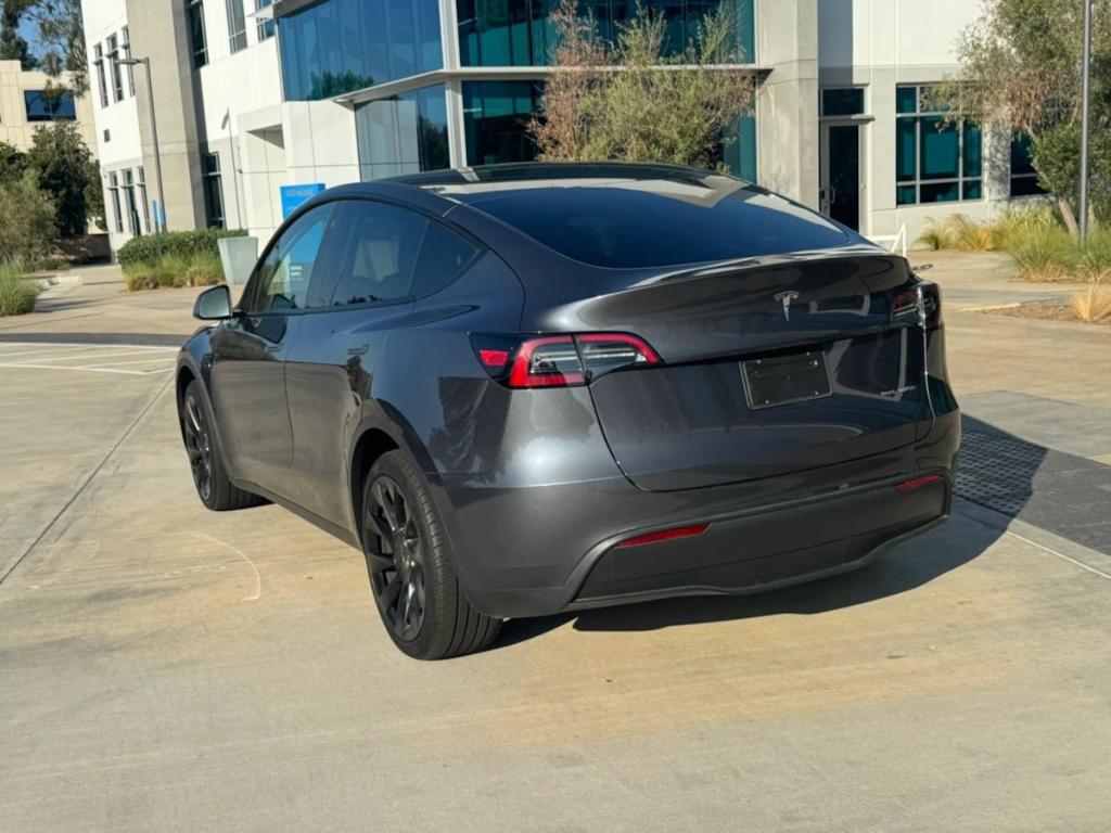 صورة 3 لـ 2024 Tesla MODEL Y STANDARD RANGE