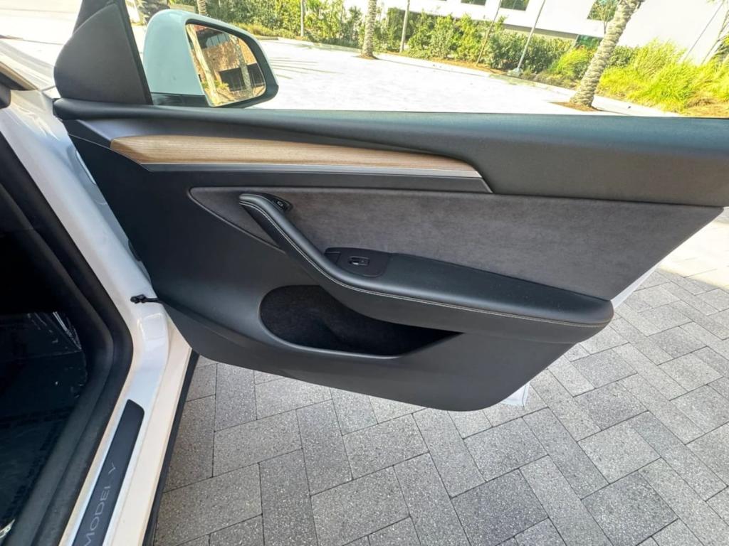 صورة مصغرة 27 لـ 2023 Tesla MODEL Y LONG RANGE