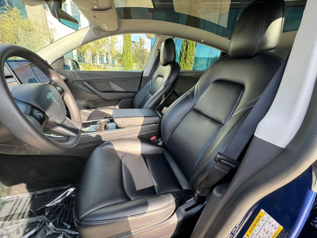TESLA MODEL Y LONG RANGE - 10