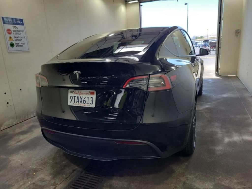 TESLA MODEL Y LONG RANGE - 3