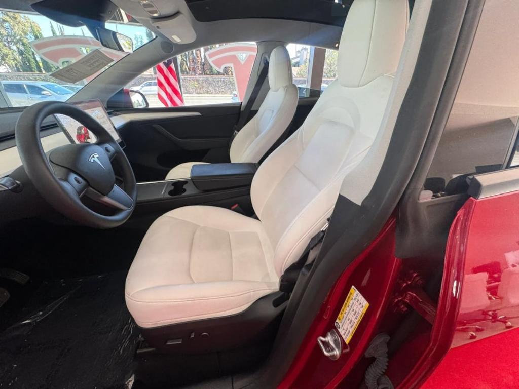 صورة مصغرة 11 لـ 2024 Tesla MODEL Y LONG RANGE