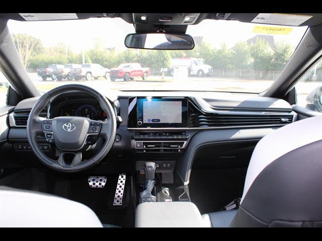 2025 Toyota CAMRY SE 缩略图 25
