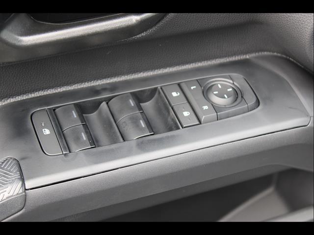 2026 Toyota TACOMA SR5 thumbnail 13