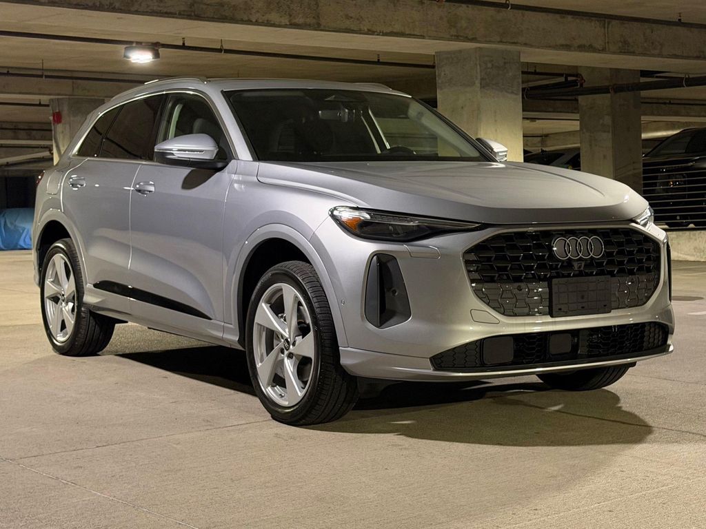 صورة 7 لـ 2026 AUDI Q5 PREMIUM PLUS TFSI QUATTRO S TRONIC
